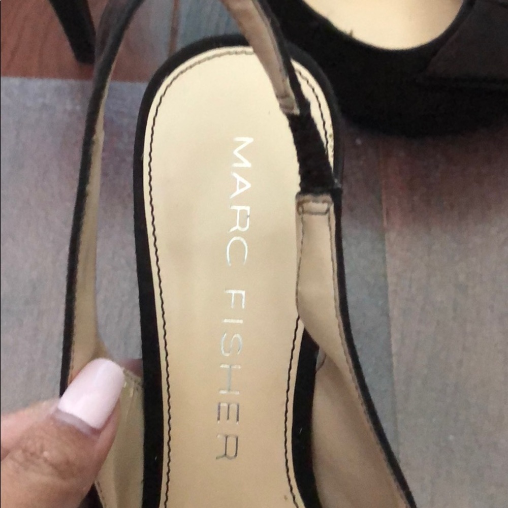 Heels - Picture 2 of 4
